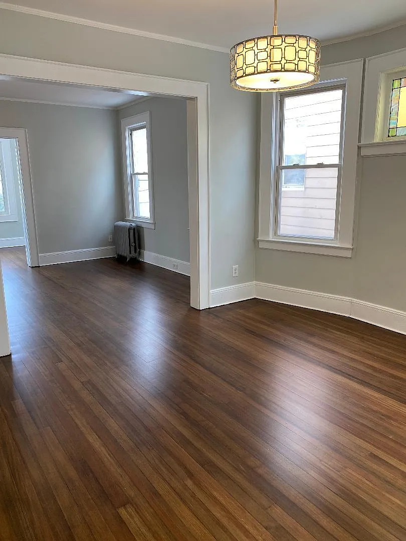 3 bed, $2,500 — Photo 2
