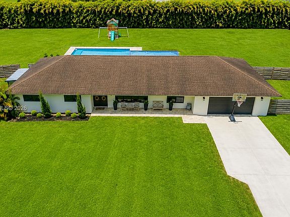 2nd image of 5301 SW 178th Ave