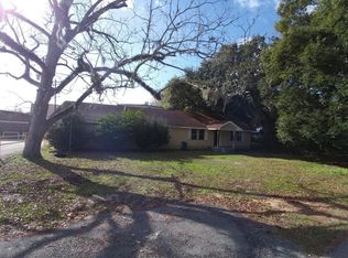 7200 Grierson St, Moss Point, MS 39563