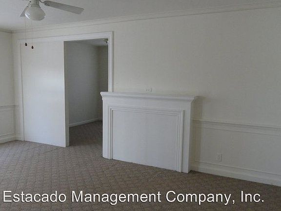 4th image of 1414 SW 12th Ave APT B