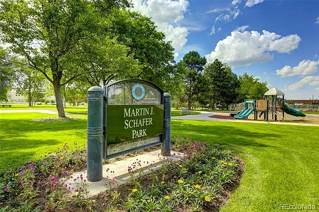 1 block away from the pristine Schafer Park - Kickball, soft