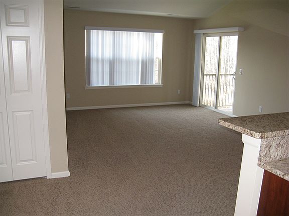 3rd image of 49130 W Woods Dr