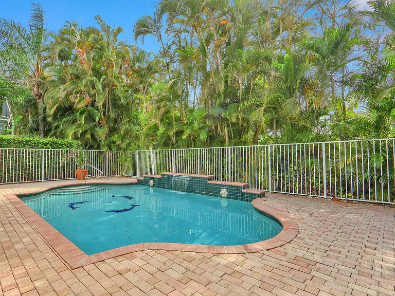 116 Palm Cir — Photo 27