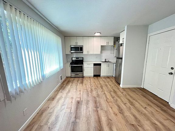 2nd image of 678 37th St APT 1