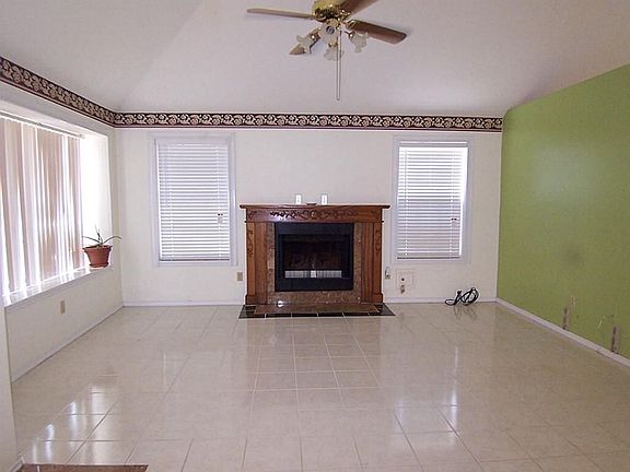 5th image of 19438 Elmtree Estates Dr