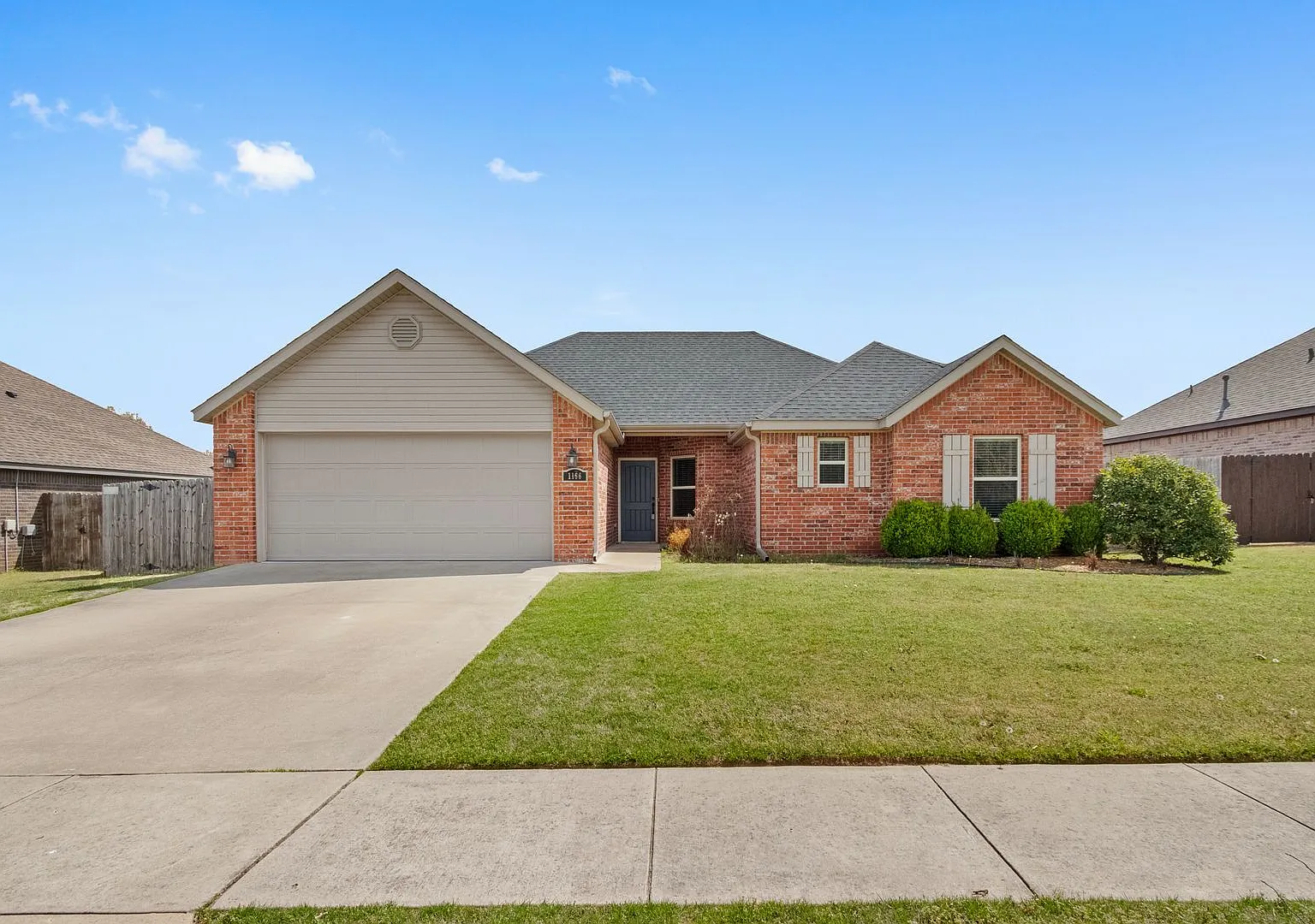 1166 S Blue Willow Ave Fayetteville, AR 72701 — Photo 1