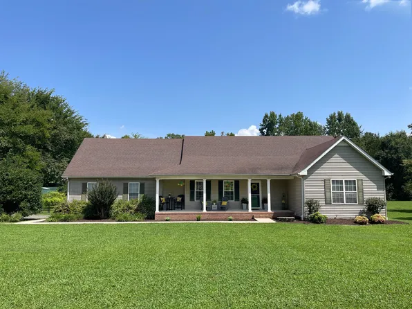 15 Meadowland Dr, Manchester, TN 37355