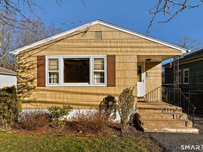 71 Sycaway Street, West Haven, CT, 06516