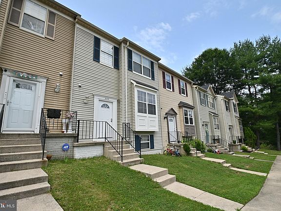 2nd image of 3125 Antrim Cir