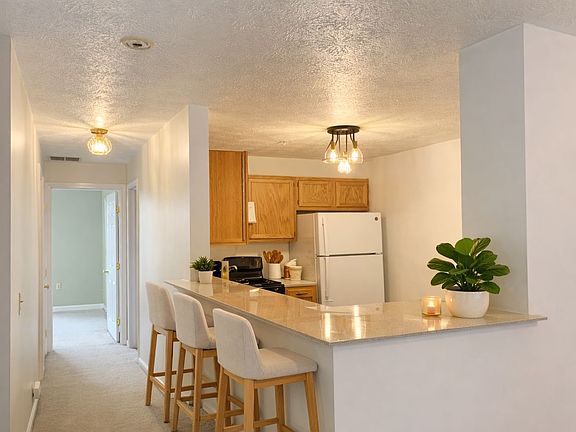 5th image of 96 River Rd Unit 210