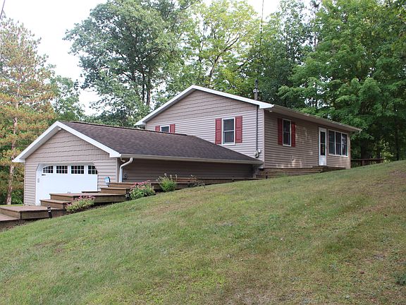 3rd image of 129 Pinecrest Dr