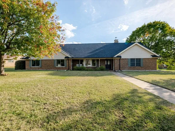 2600 Hilley Dr, Mineral Wells, TX 76067