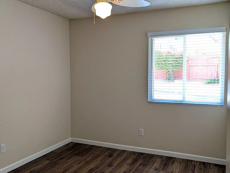 9875 Corsair Pl — Photo 10