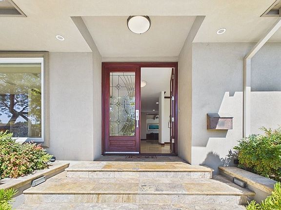 2nd image of 165 Cumberland Rd