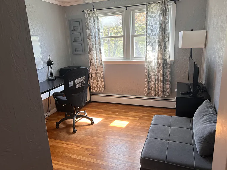 10 Juniper St — Photo 5
