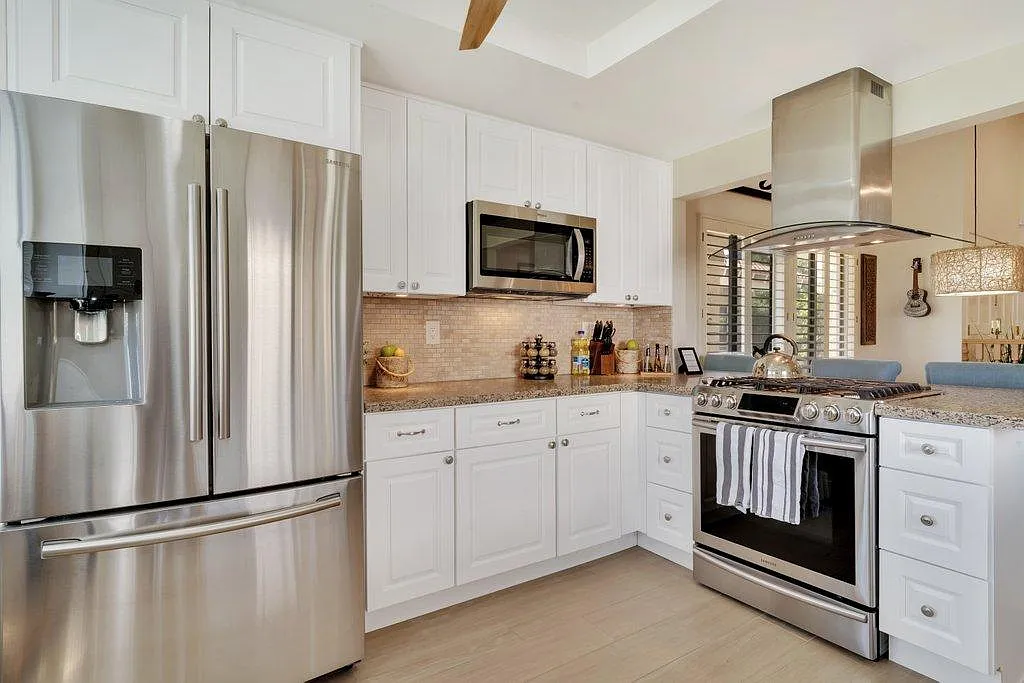 3 bed, 1591 sqft, $6,000 — Photo 2