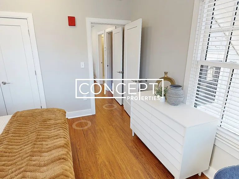 386A Harvard St #M — Photo 2