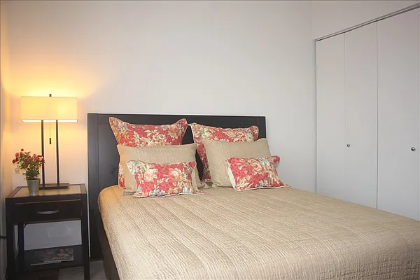 Rented by Carnegie Hill Place | media 25