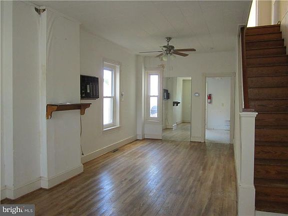 3rd image of 232 Milligan St