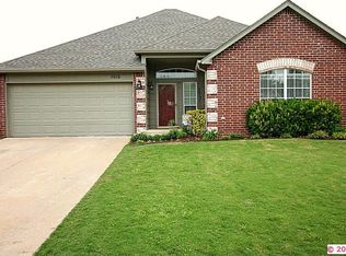 1016 W San Antonio St, Broken Arrow, OK 74012