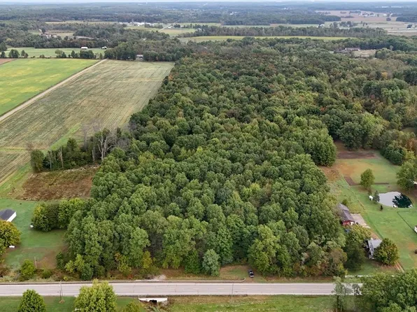 W Akron Canfield Rd, North Jackson, OH 44451