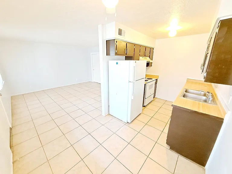 131 Tennessee St Se — Photo 1