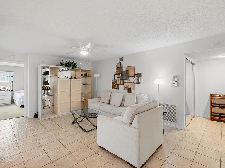 5851 Parkwalk Dr — Photo 19