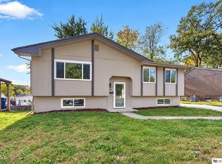7611 Teal St, La Vista, NE 68128