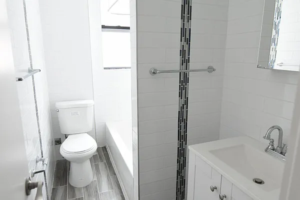 Rented by Bohemia Realty Group | media 14