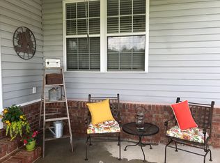 4161 Community Ln, Hartselle, AL 35640