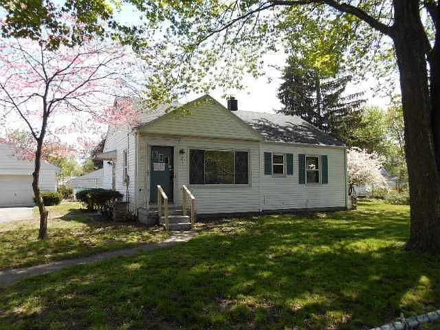 5724 Vail Ave photo 1