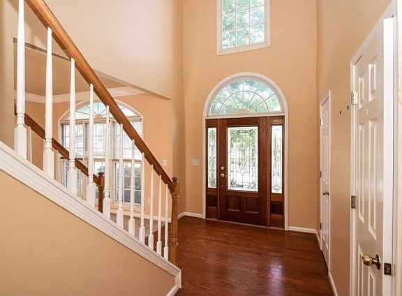 3rd image of 1075 Burycove Ln