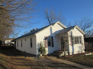 1111 Gardner St, Poplar Bluff, MO 63901