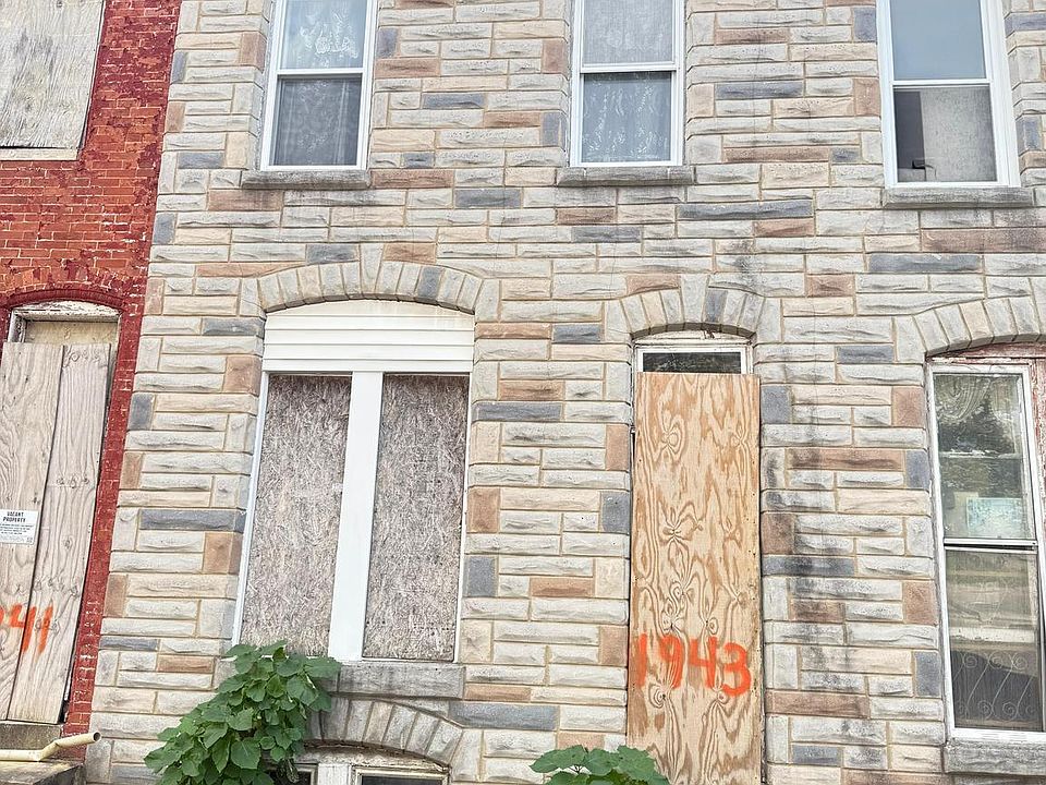 1st image of 1943 Lauretta Ave