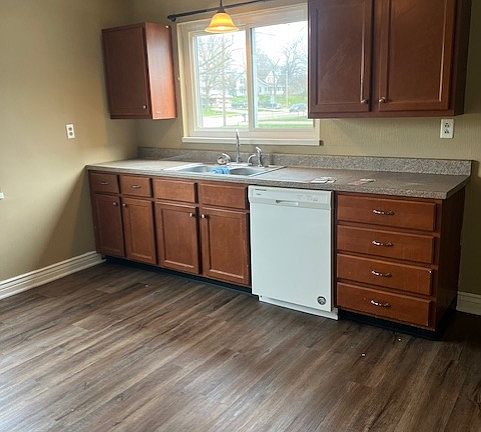 4th image of 4608 Manchester Rd