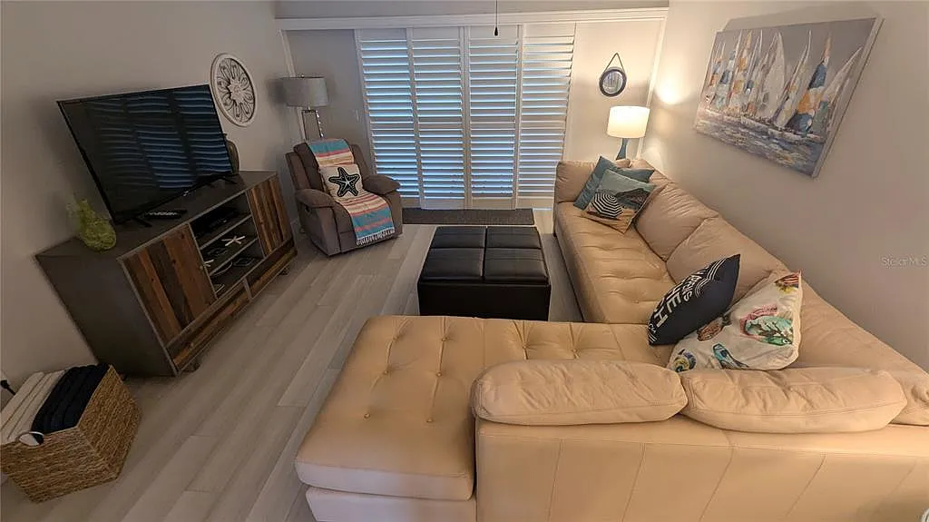 2 bed, 2.0 bath, 1016 sqft, $3,600 — Photo 4