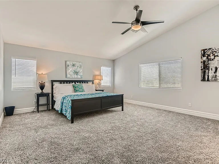 6689 Roanoke Ct — Photo 18