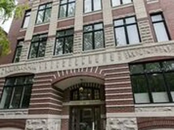 540 W Oakdale Ave, Chicago, IL 60657