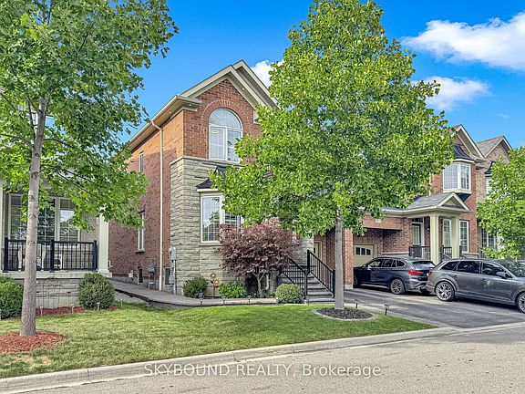 2nd image of 1455 Haws Cres