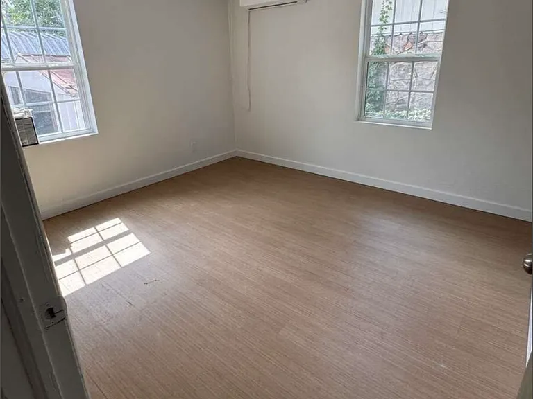 1413 N Tucker — Photo 9