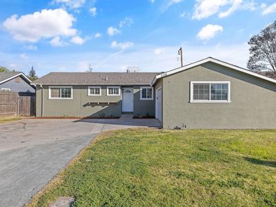 2528 W Howard Avenue, Visalia, CA, 93277