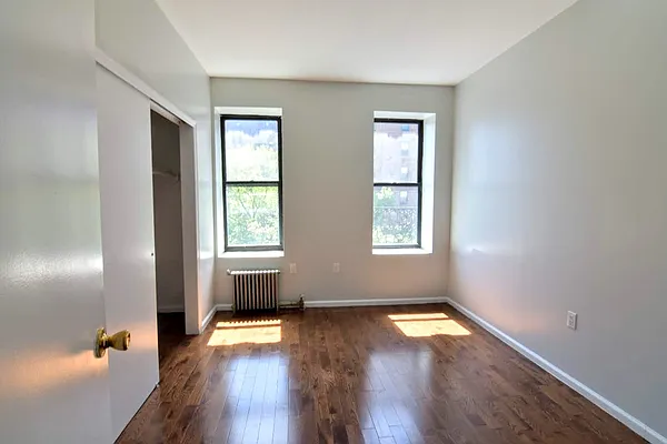 Rented by Compass | media 7