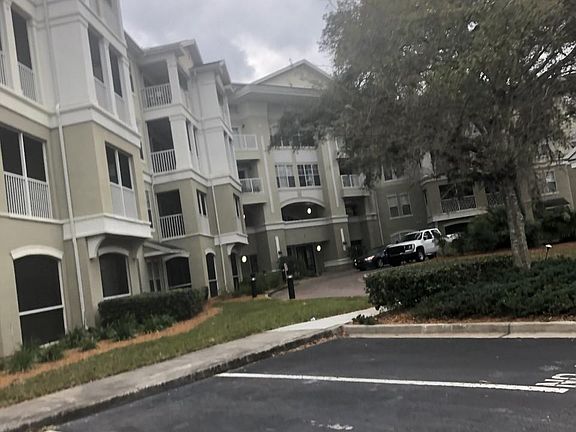 3rd image of 8290 GATE Parkway #128