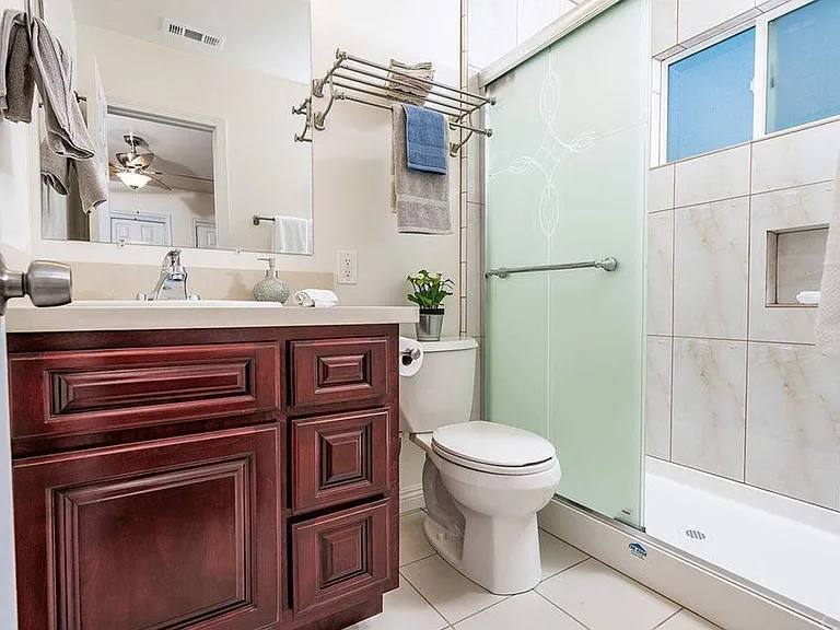 3049 Maine Ave #M — Photo 2