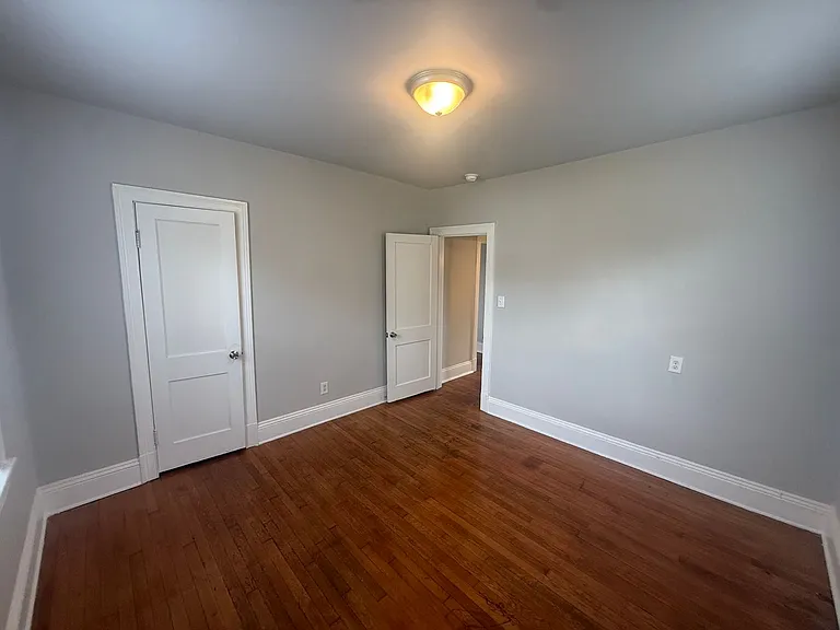 1840 Powell Rd — Photo 19