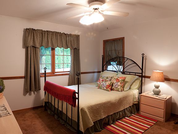 1 0f 4 bedrooms
