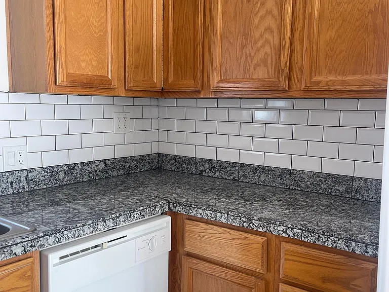 155 S Harlan St — Photo 5