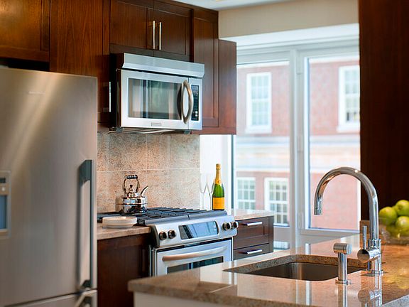 Gourmet kitchens with custom granite