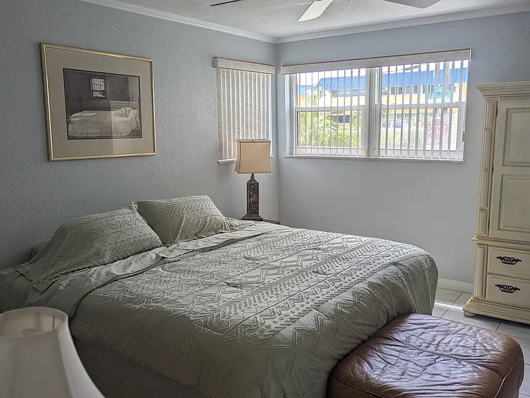 1166 Bayshore Dr — Photo 11