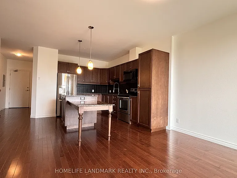 223 Erb St W #405 — Photo 11